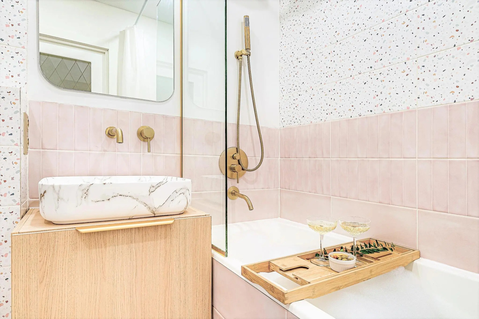 Апартаменты на проезде Толубеевский 8 корпус 2