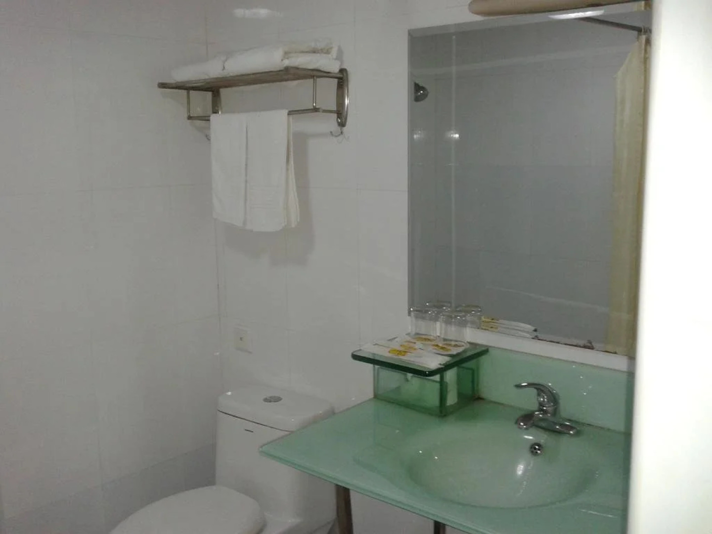 Super 8 Longyan Fa Zhan Plaza