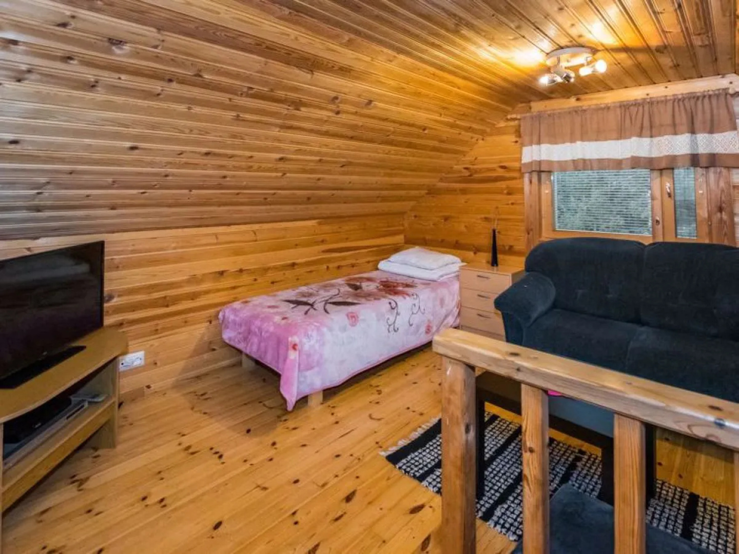 Holiday Home Metsämökki