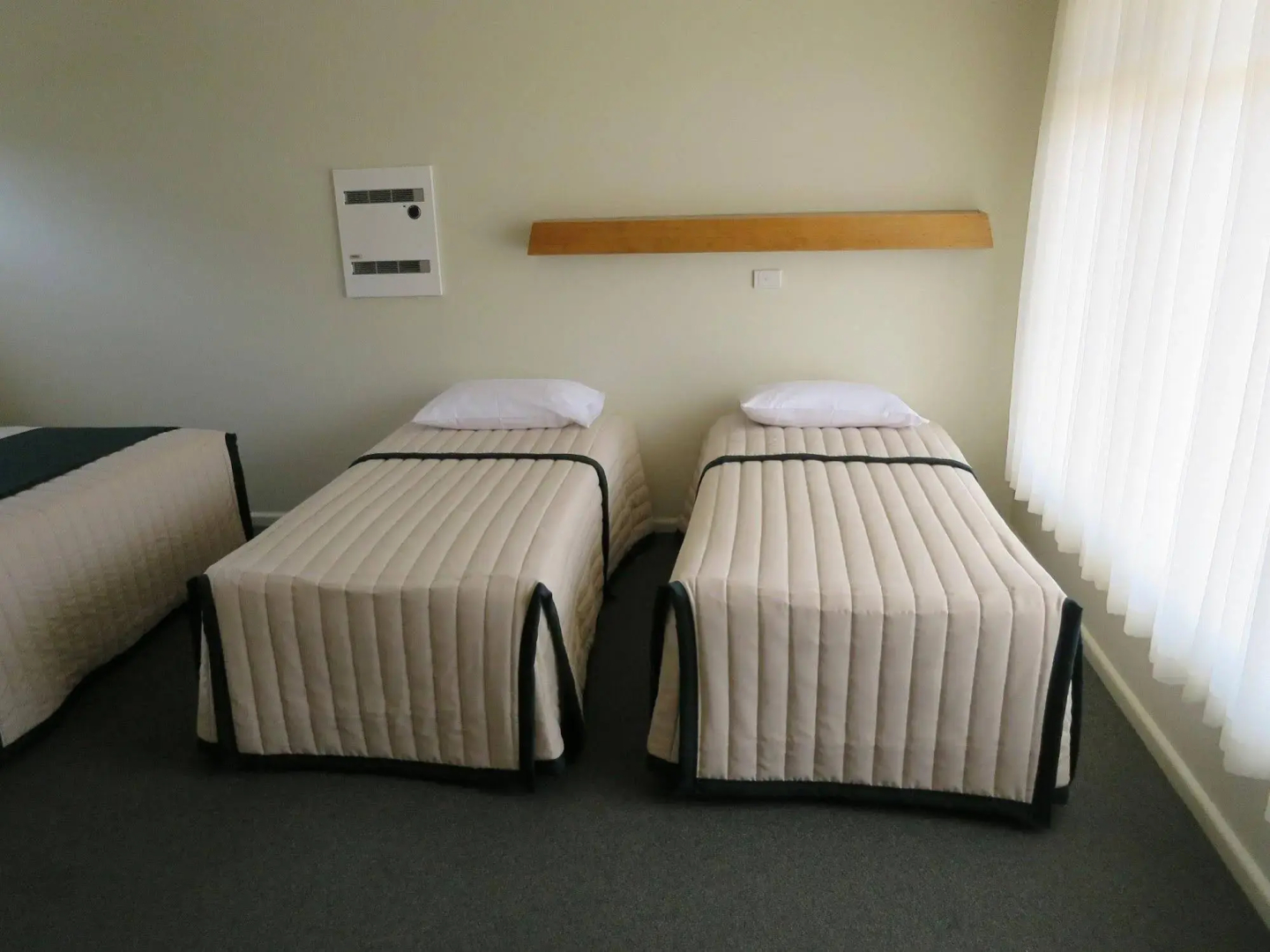 Shifting Sands Motel