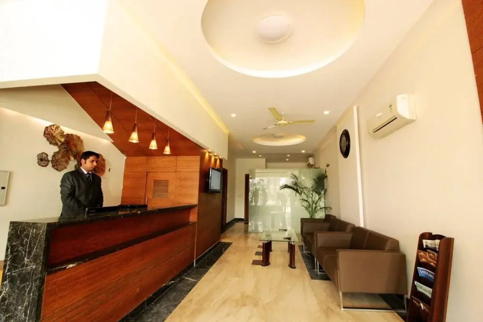 Hotel Inderlok Ananta