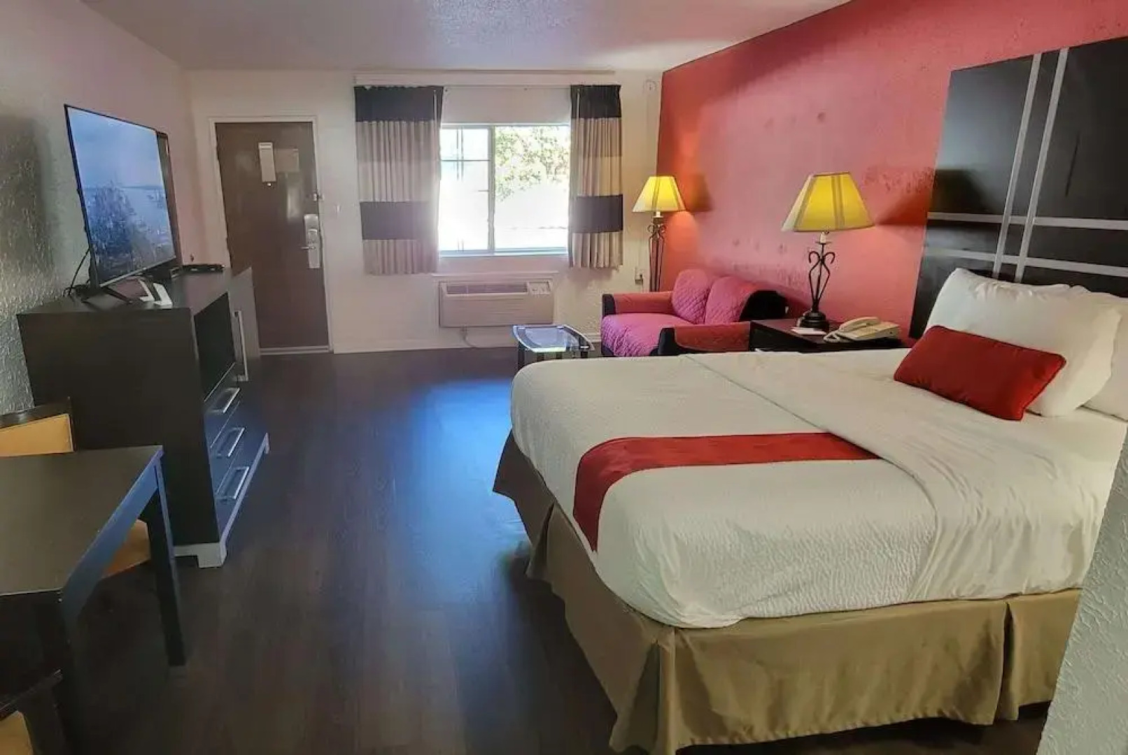 Ramada By Wyndham Mountain Home