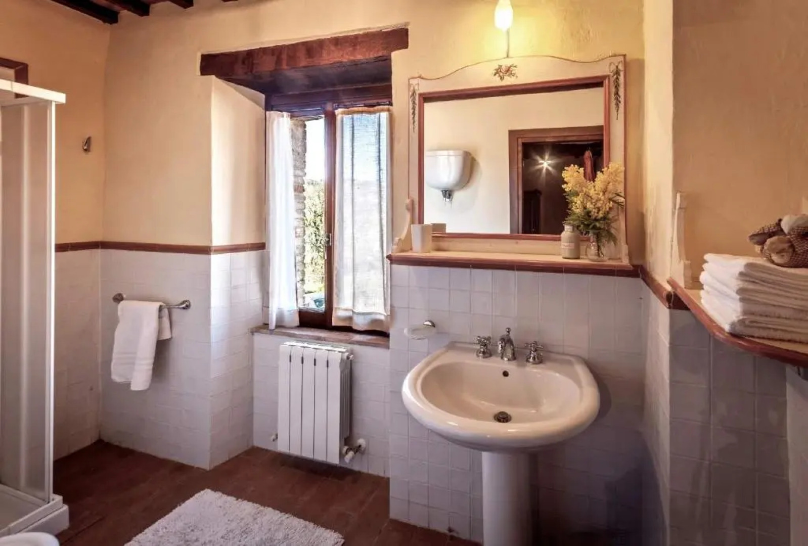 Umbrian Farmhouse Retreat With Private Pool and Garden