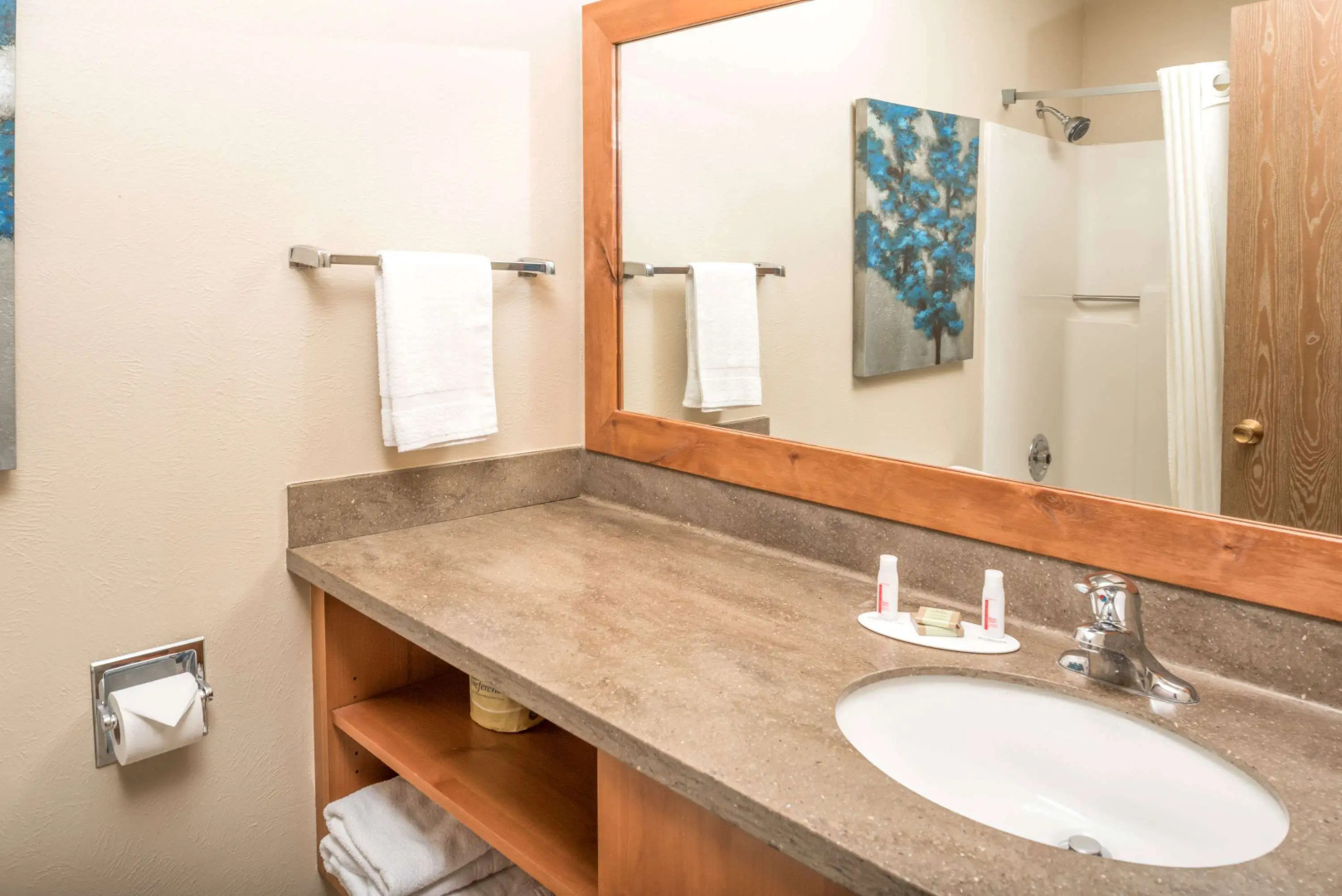 Super 8 By Wyndham St. Regis