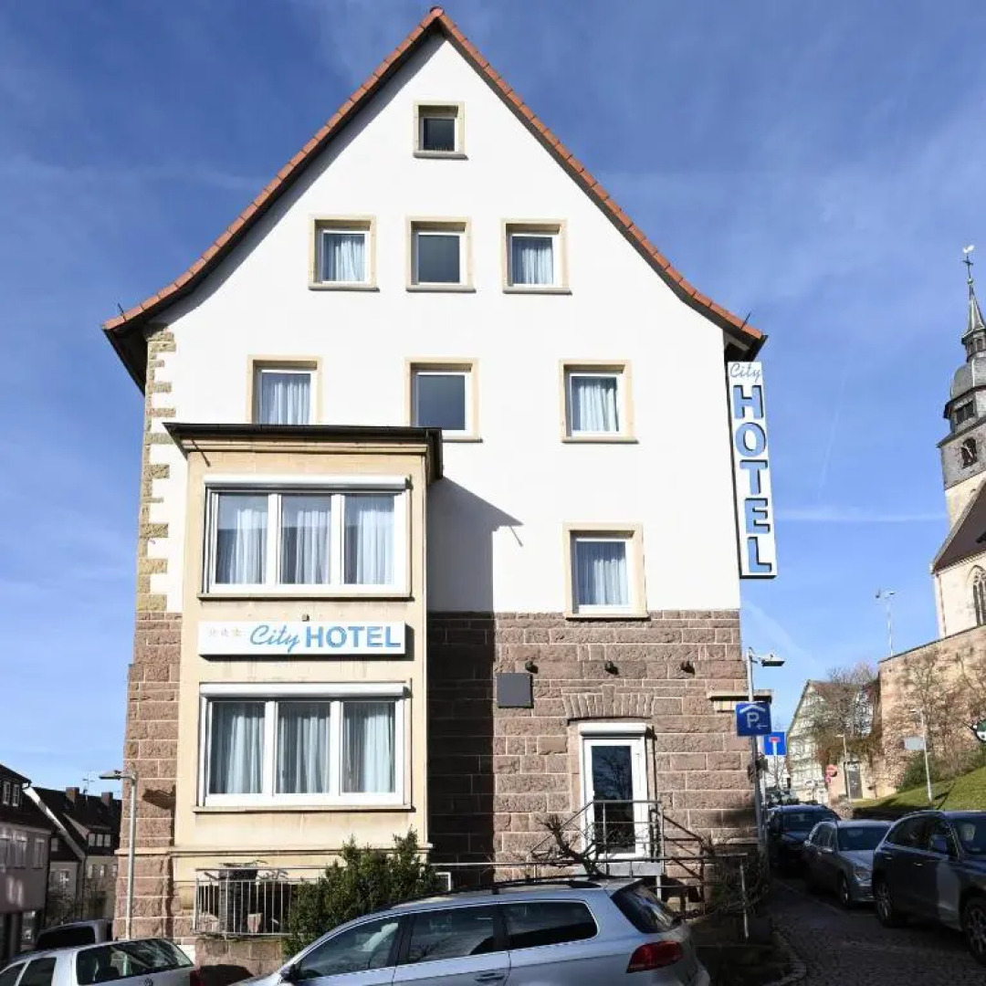 City Hotel