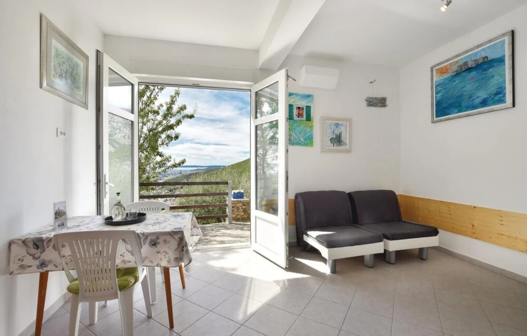 Stunning Home in Klis With Wifi and 3 Bedrooms