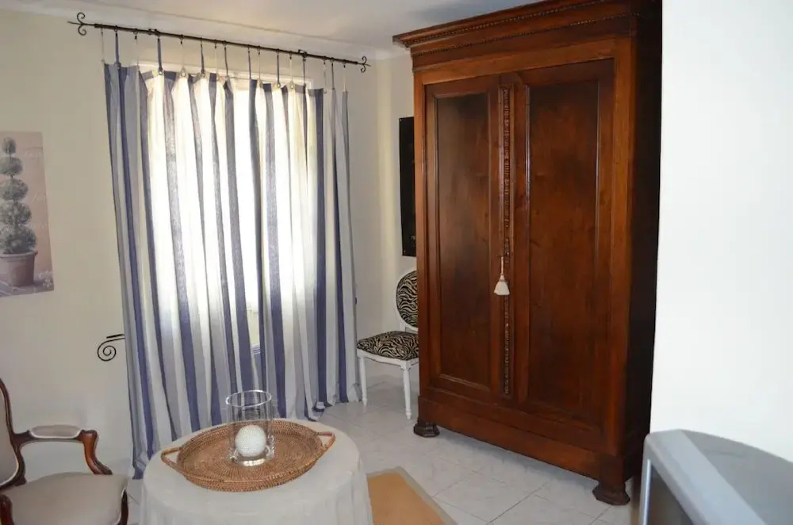 Two-Bedroom Apartment in Le Barroux