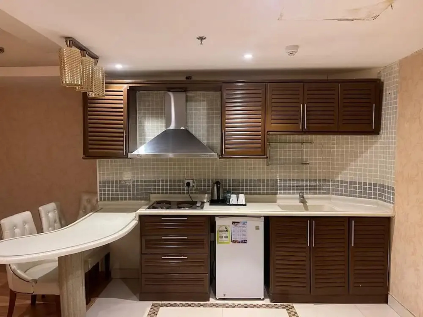 dra sanam servied appartements