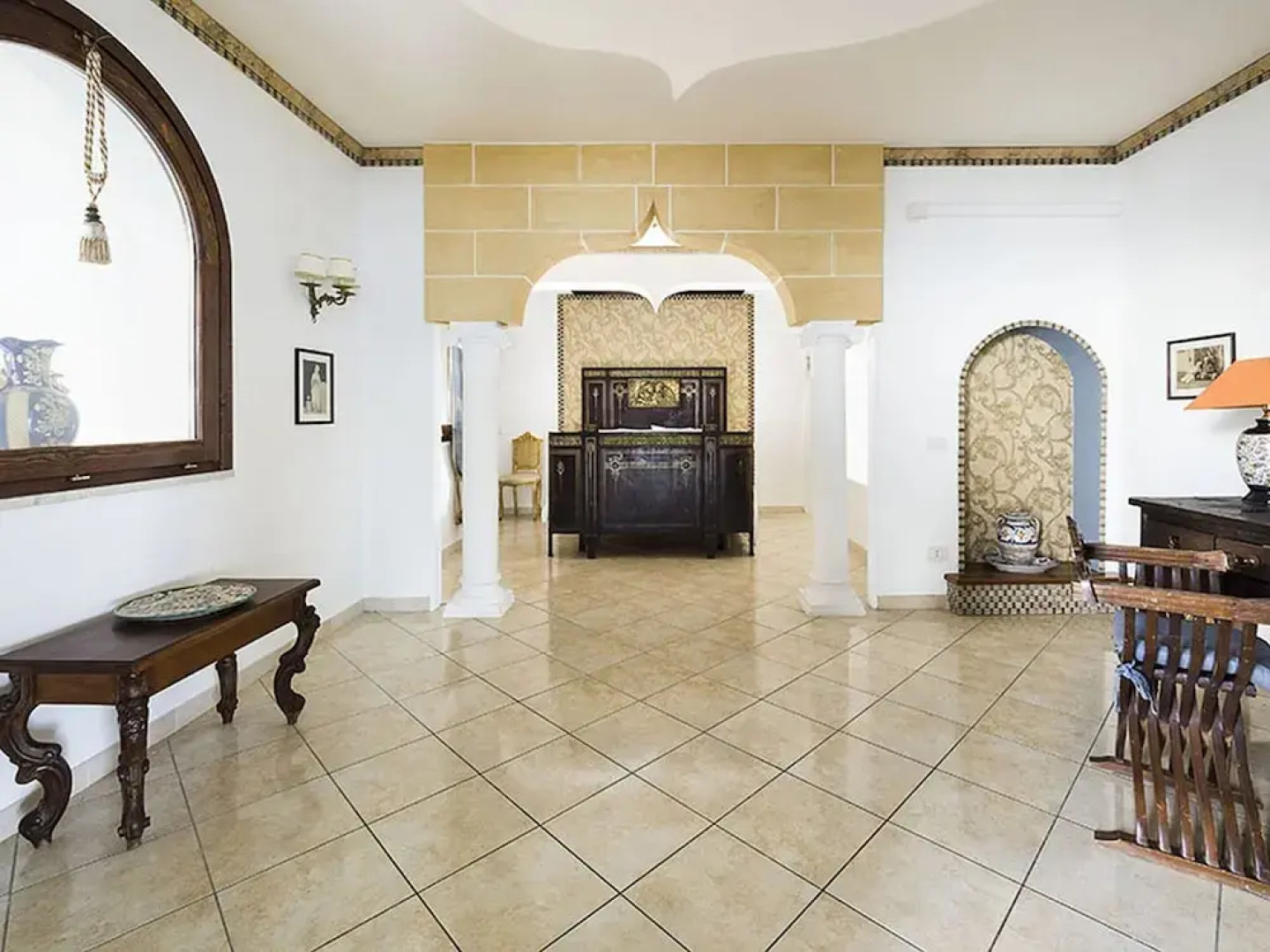 Exclusive Villa With Panoramic Swimming Pool and Hot Tub, Near the Sea