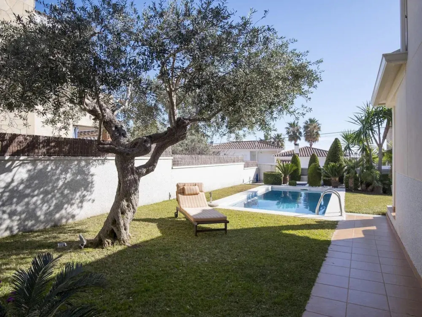 Elegant Villa in Calafell With Swimming Pool