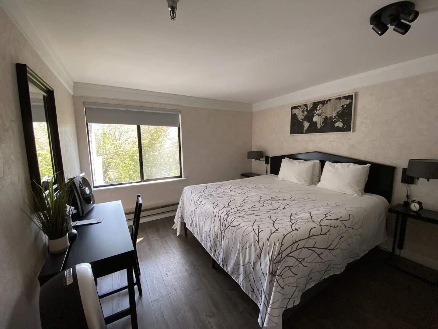 Friday Harbor Suites