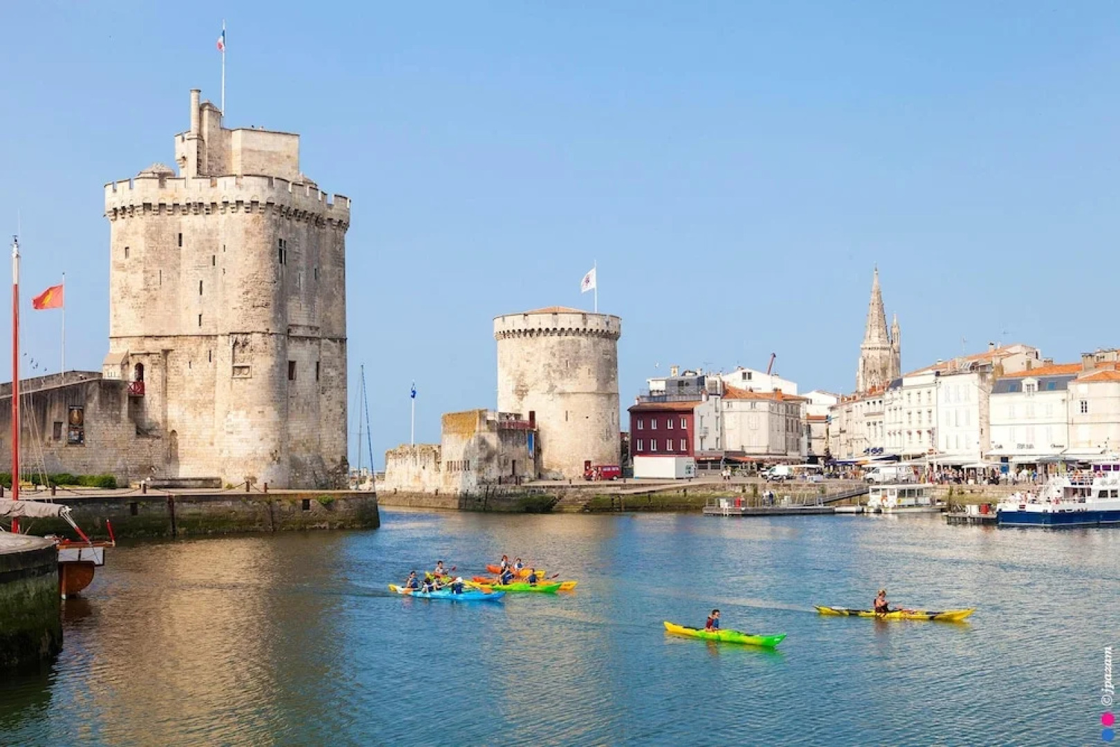 Studio in Tonnay-charente, With Enclosed Garden and Wifi