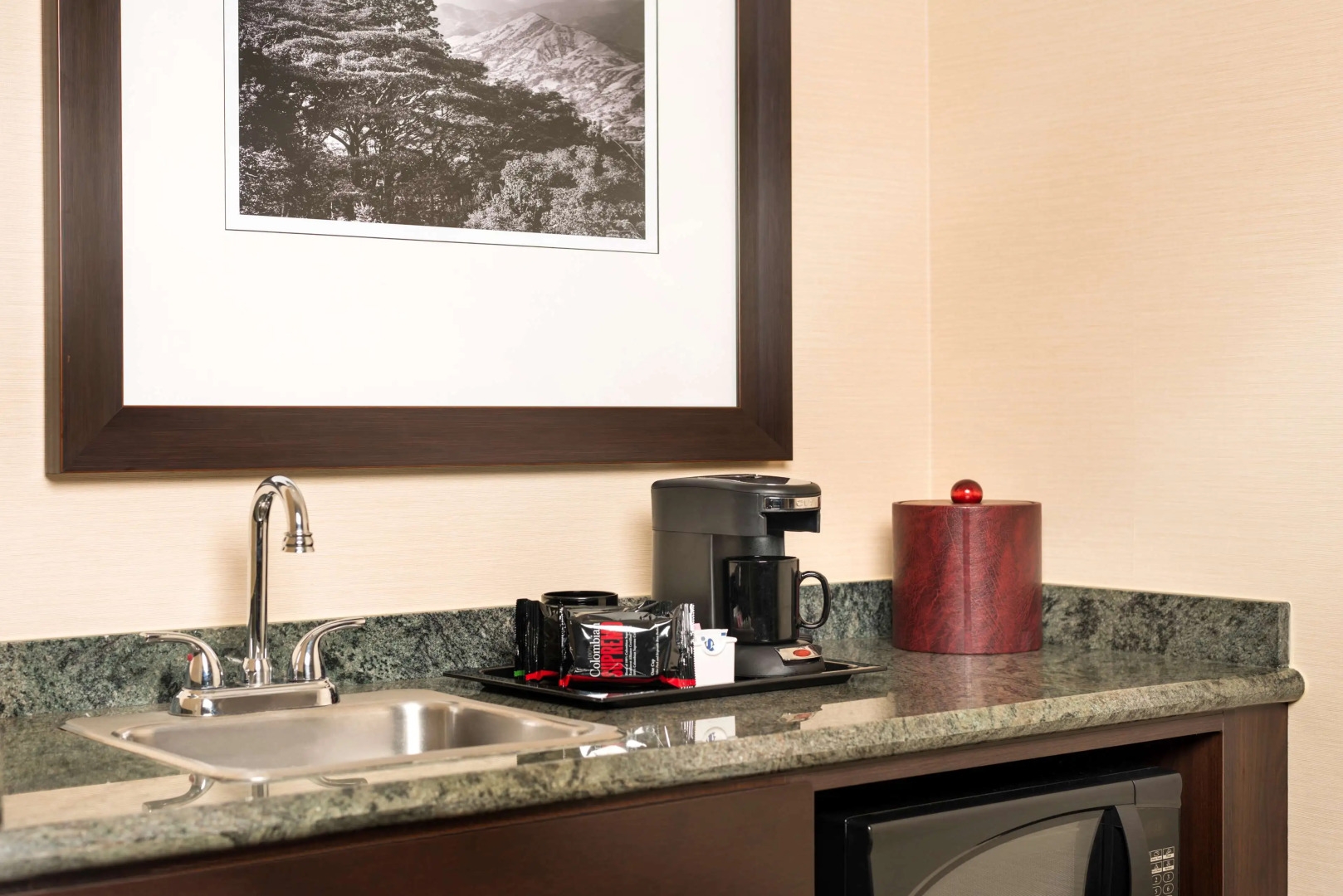 Ayres Suites Ontario at the Mills Mall - Rancho Cucamonga