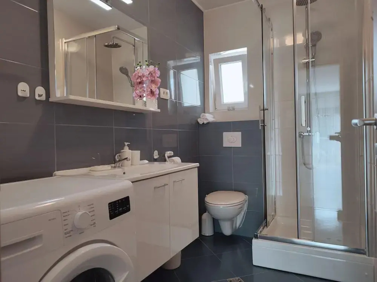 Modern Apartment in Kastel Stafilic With Fenced Garden