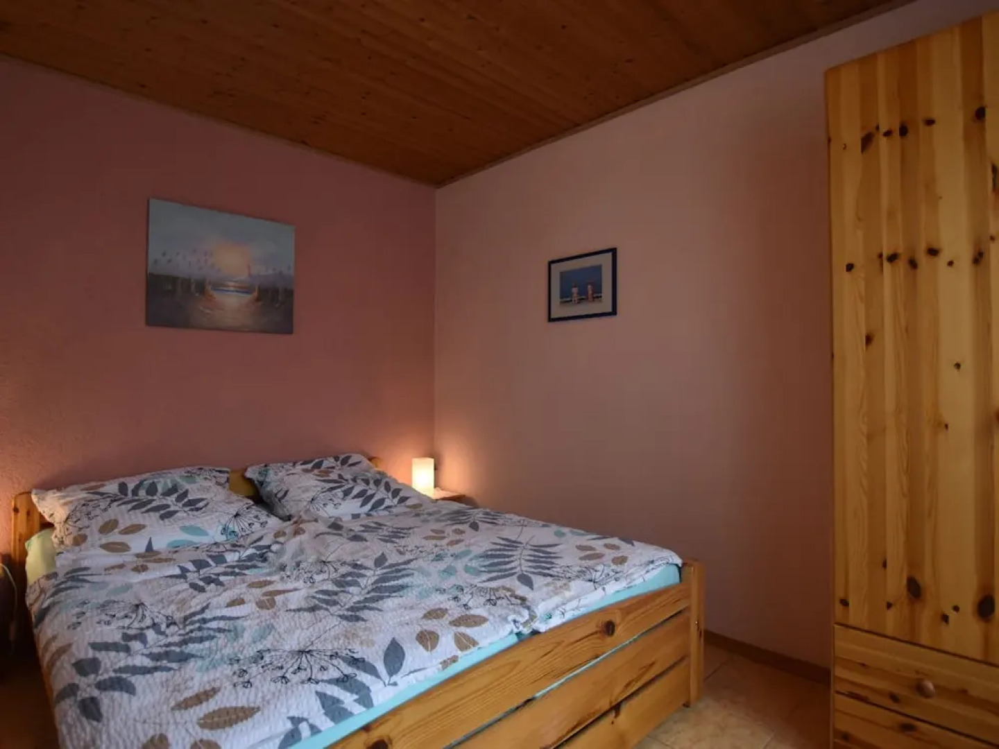 Beachside Apartment in Pepelow With Private Terrace