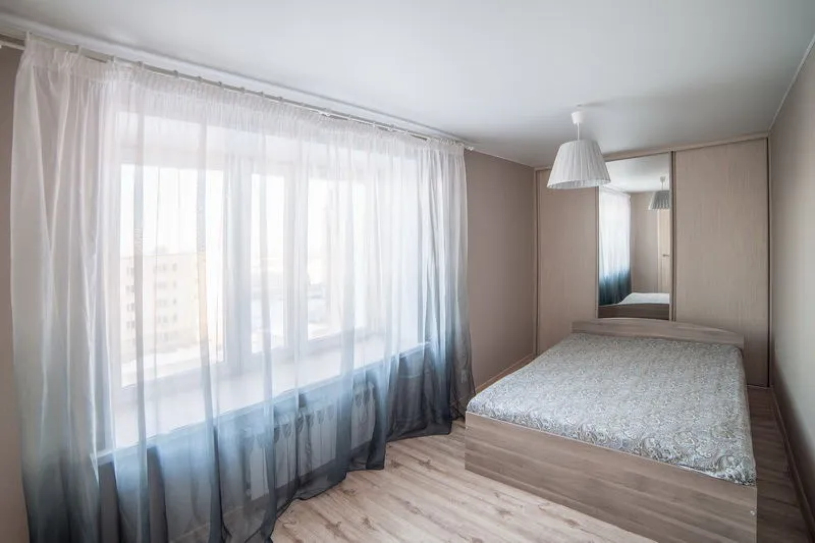 Apartments Viktory on street Pichugina, 6