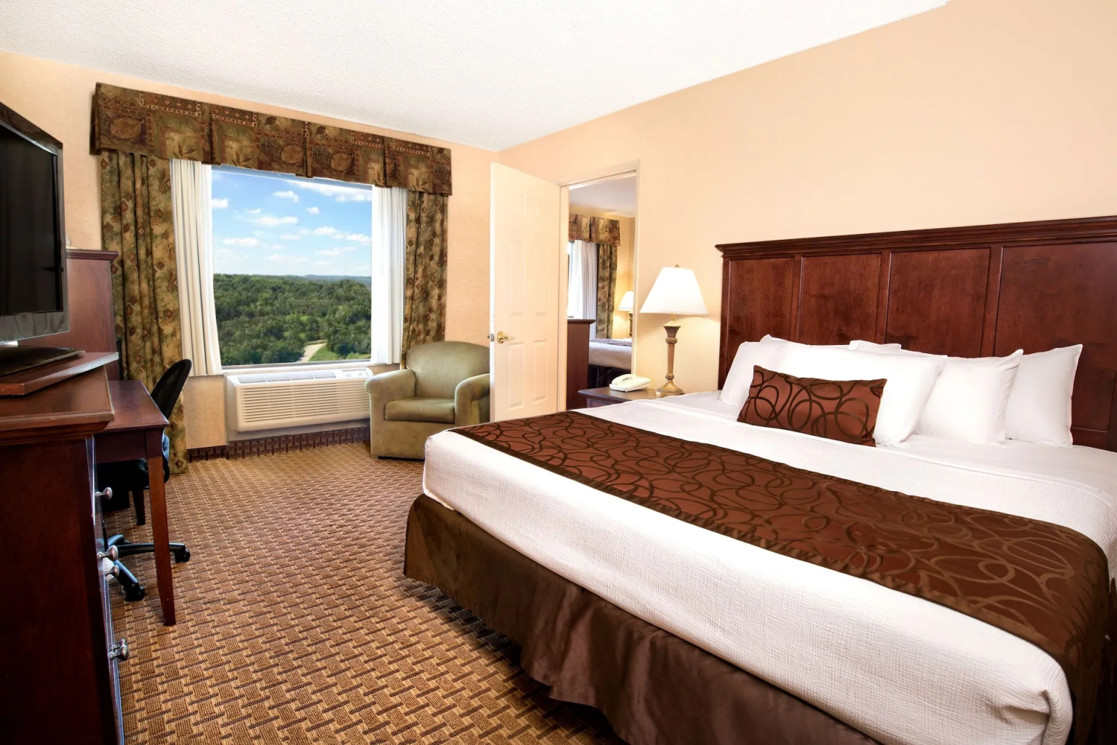 Grand Plaza Hotel Branson