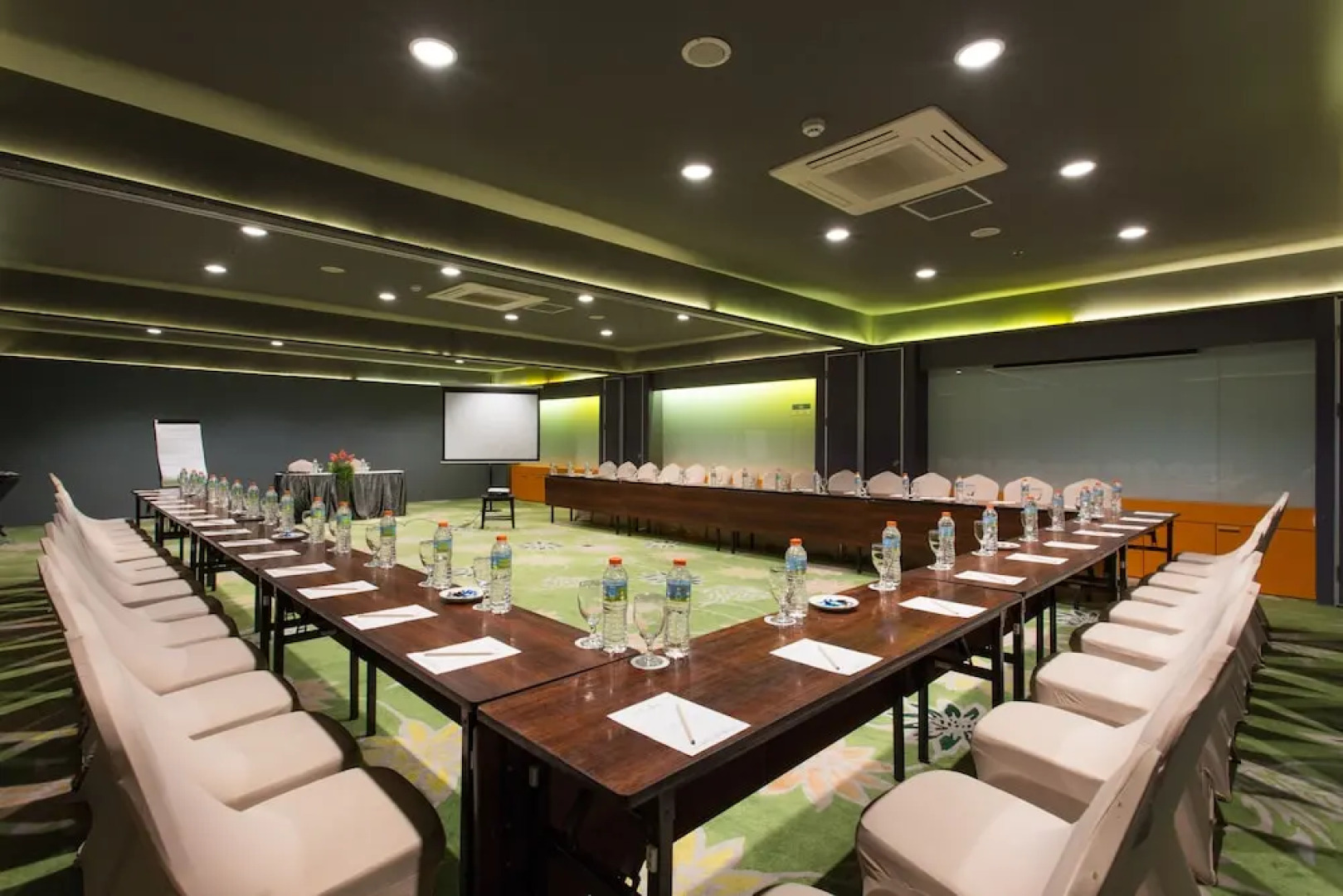 Amartahills Hotel & Resort