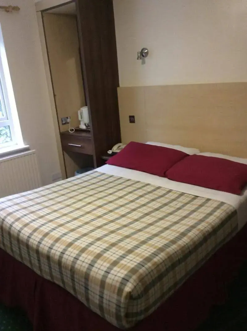 The Gatwick White House Hotel