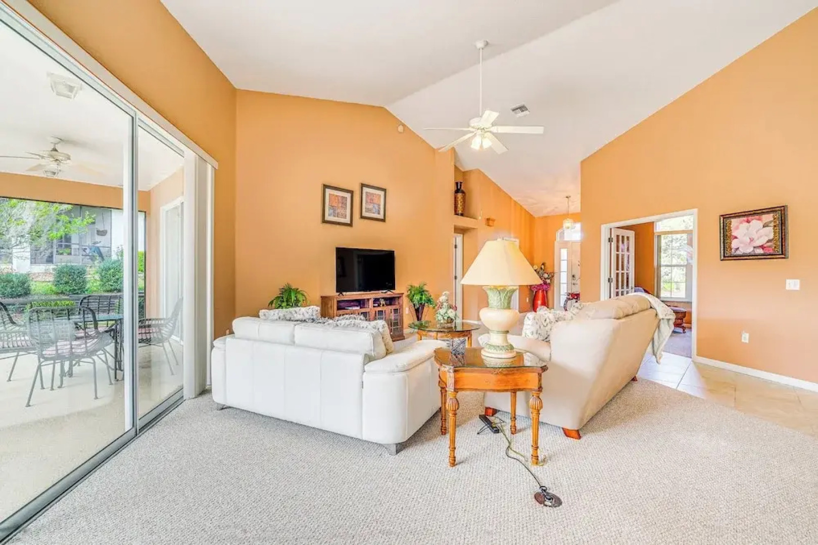 1 Mi to Rainbow Springs State Park: Home w/ Lanai!