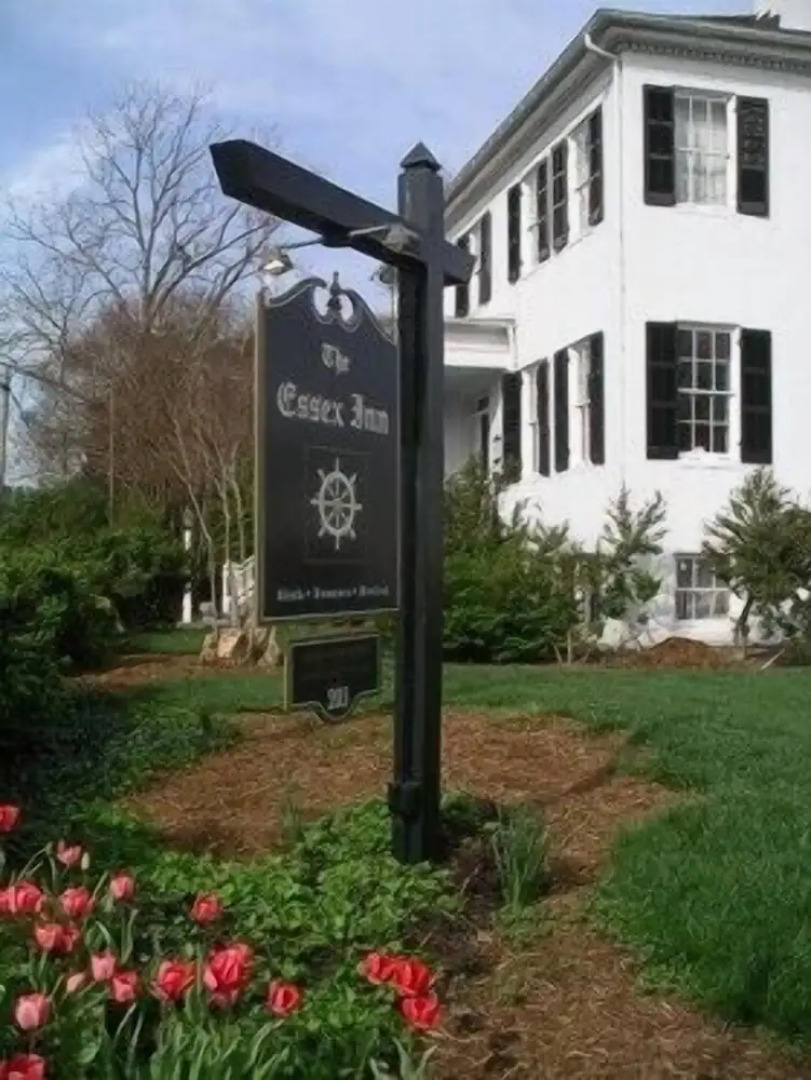 The Essex Inn