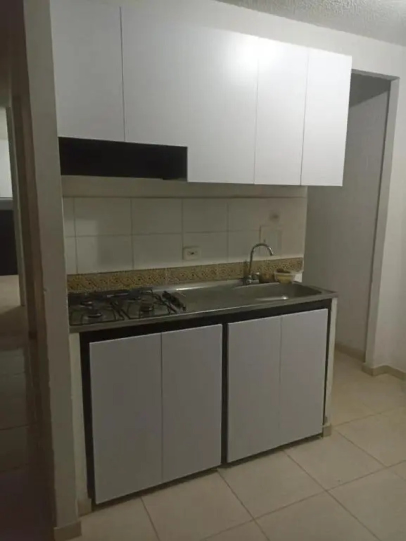 Apartamento de 3 Habitaciones con ventiladores amoblado fresco