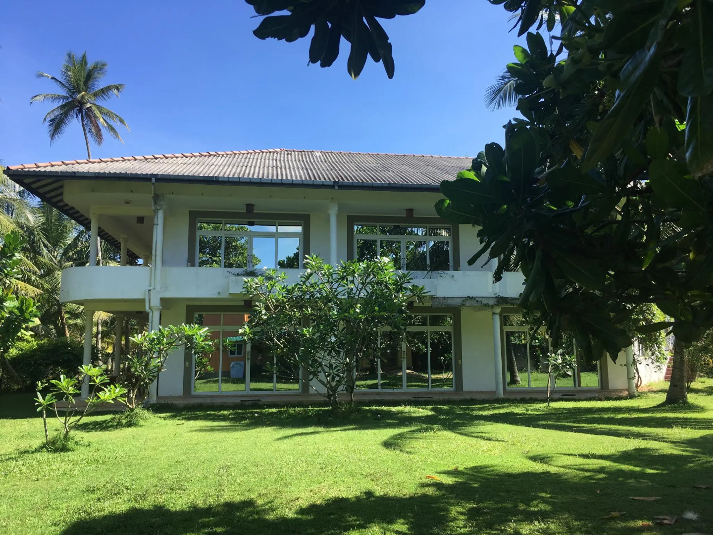 Raja Beach Hotel