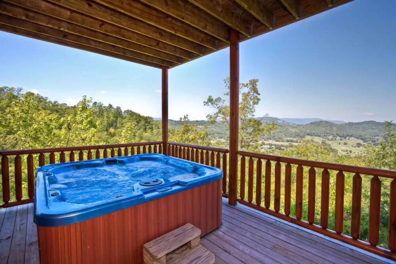 Coppertop - Four Bedroom Cabin