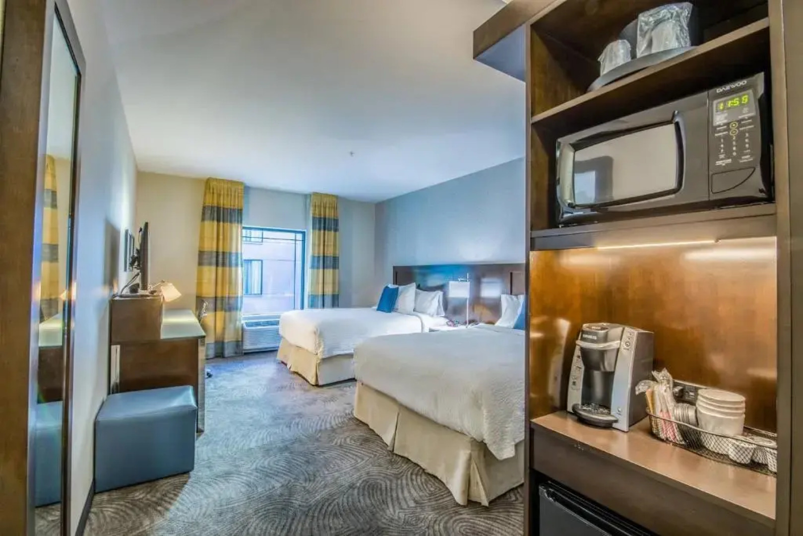 Budget Host Travel Inn (fairfield Inn & Suites By Marriott Denver Downtown)