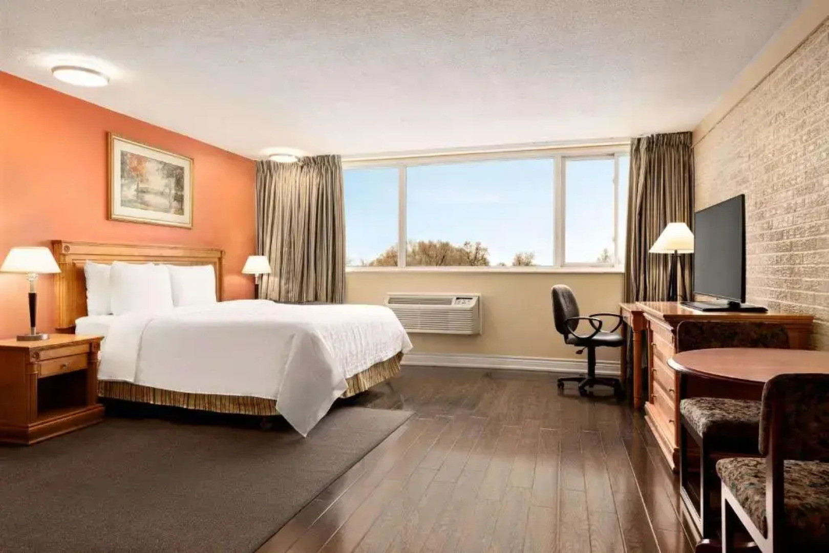 Travelodge By Wyndham Richmond Hill