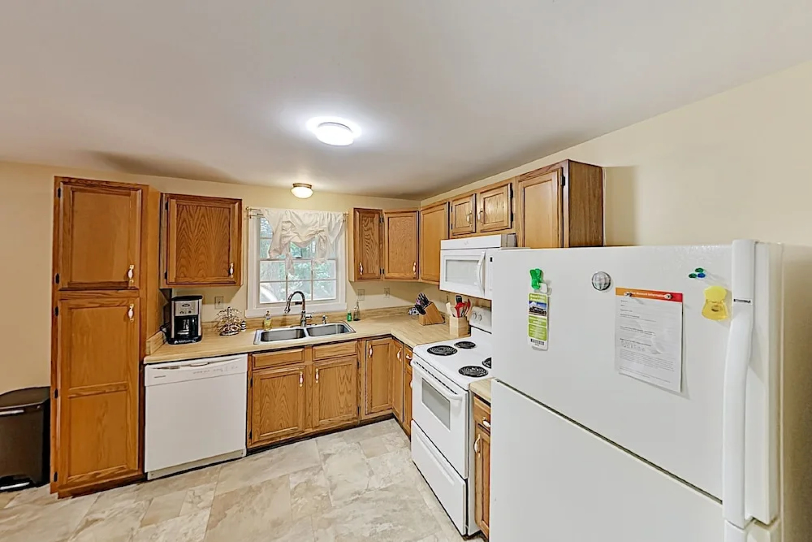 Ocean Pines Hideaway Near Beach, Pools & Golf 3 Bedroom Home