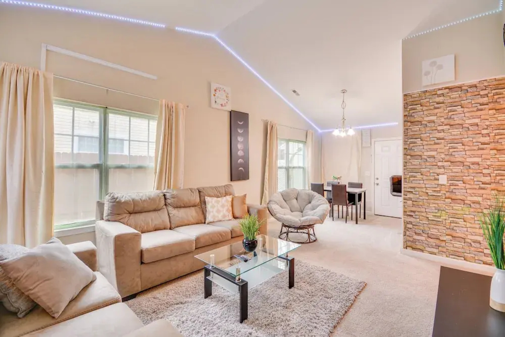 4 Mi to Hpu: Pet-friendly Home w/ Yard!