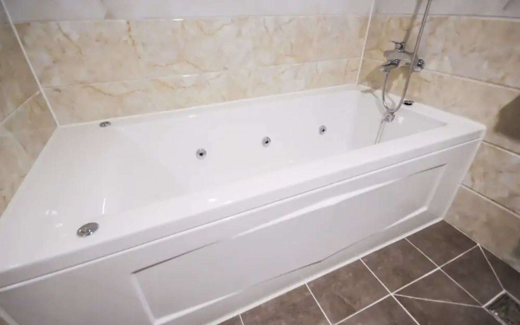 Yeongdeok Gangguhang Cloud Hotel