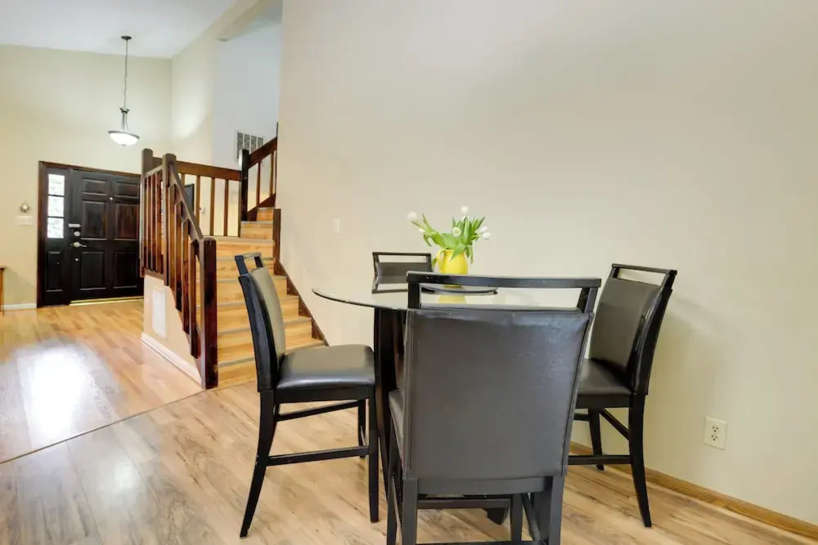 Cozy Cary Abode ~ 10 Mi to Downtown Raleigh!