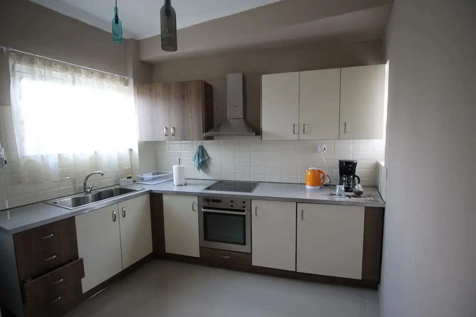 Christa's Home near ATH Airport