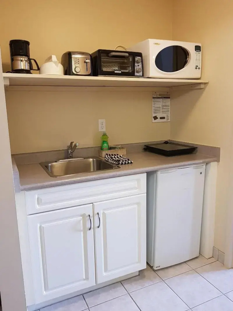 Sunset Mountain Inn and Spa