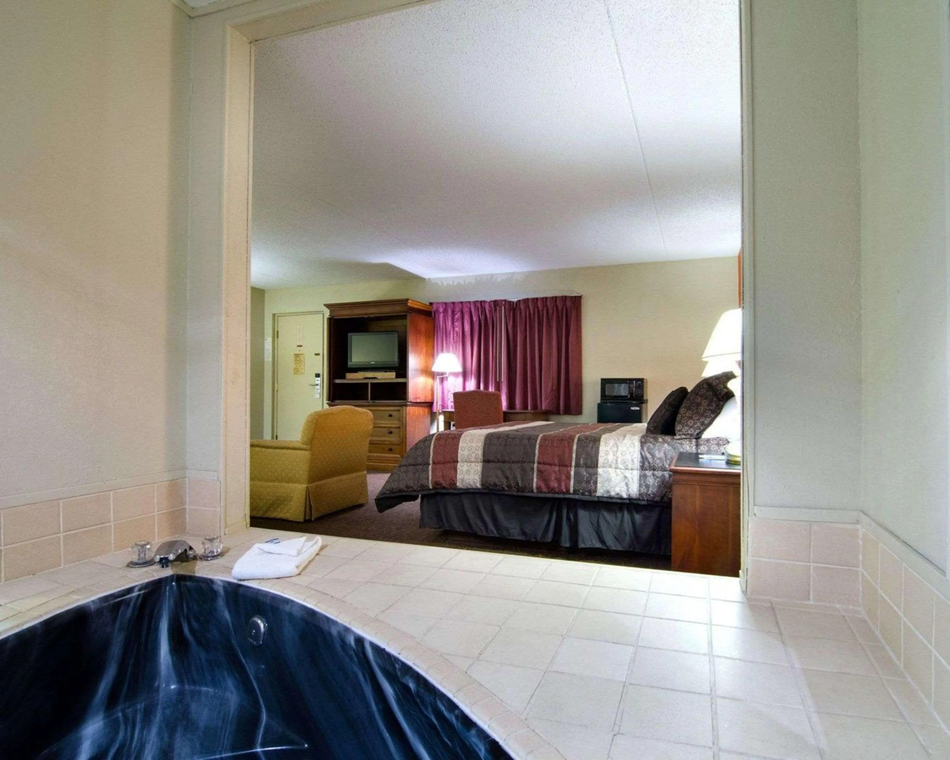 Knights Inn & Suites Emporia