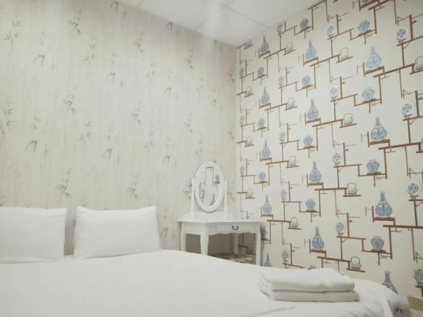 Taichung 213 corner homestay