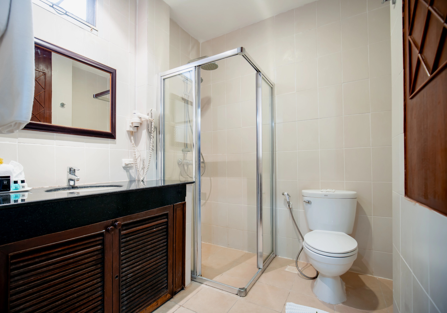 Phuket Leelavadee Hua Ting Resort