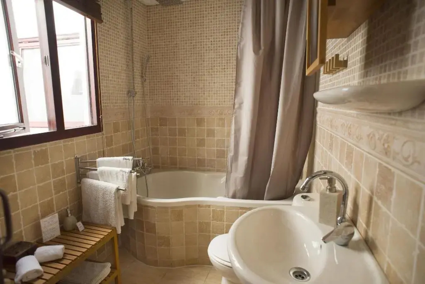 Hostal Dios Esta Bien