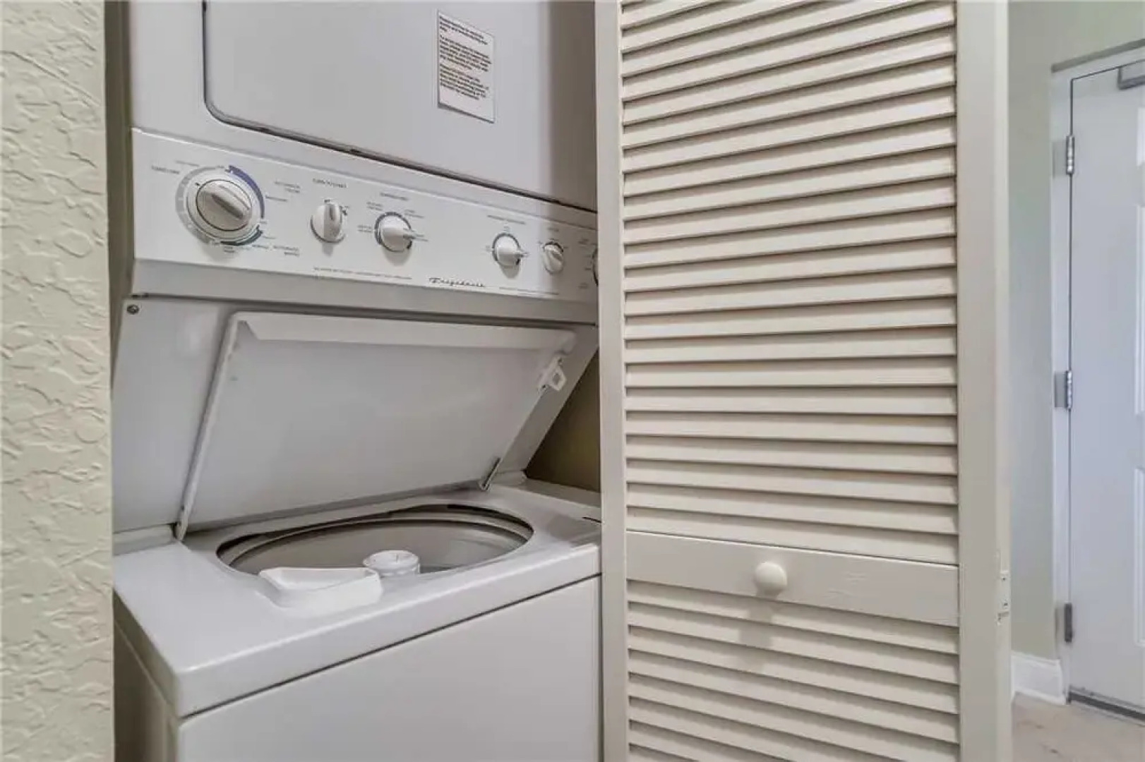 204 - Palms of Treasure Island