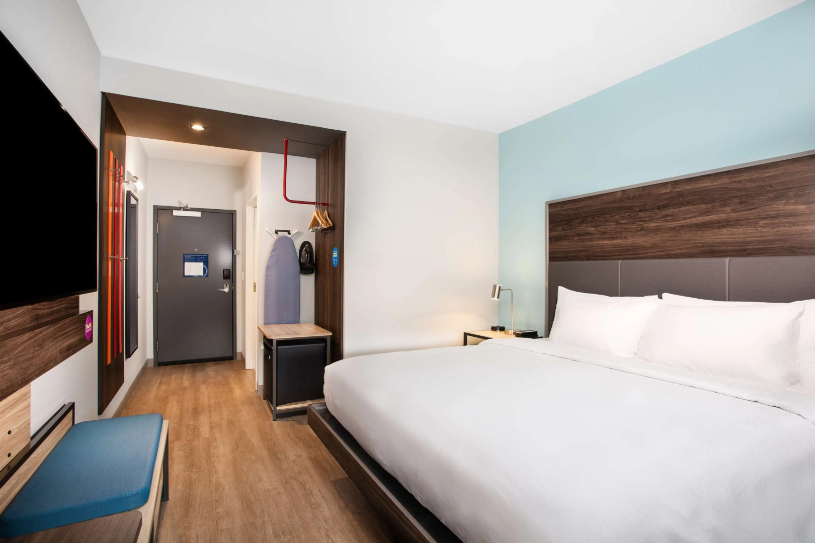 Tru by Hilton Asheville Blue Ridge Parkway