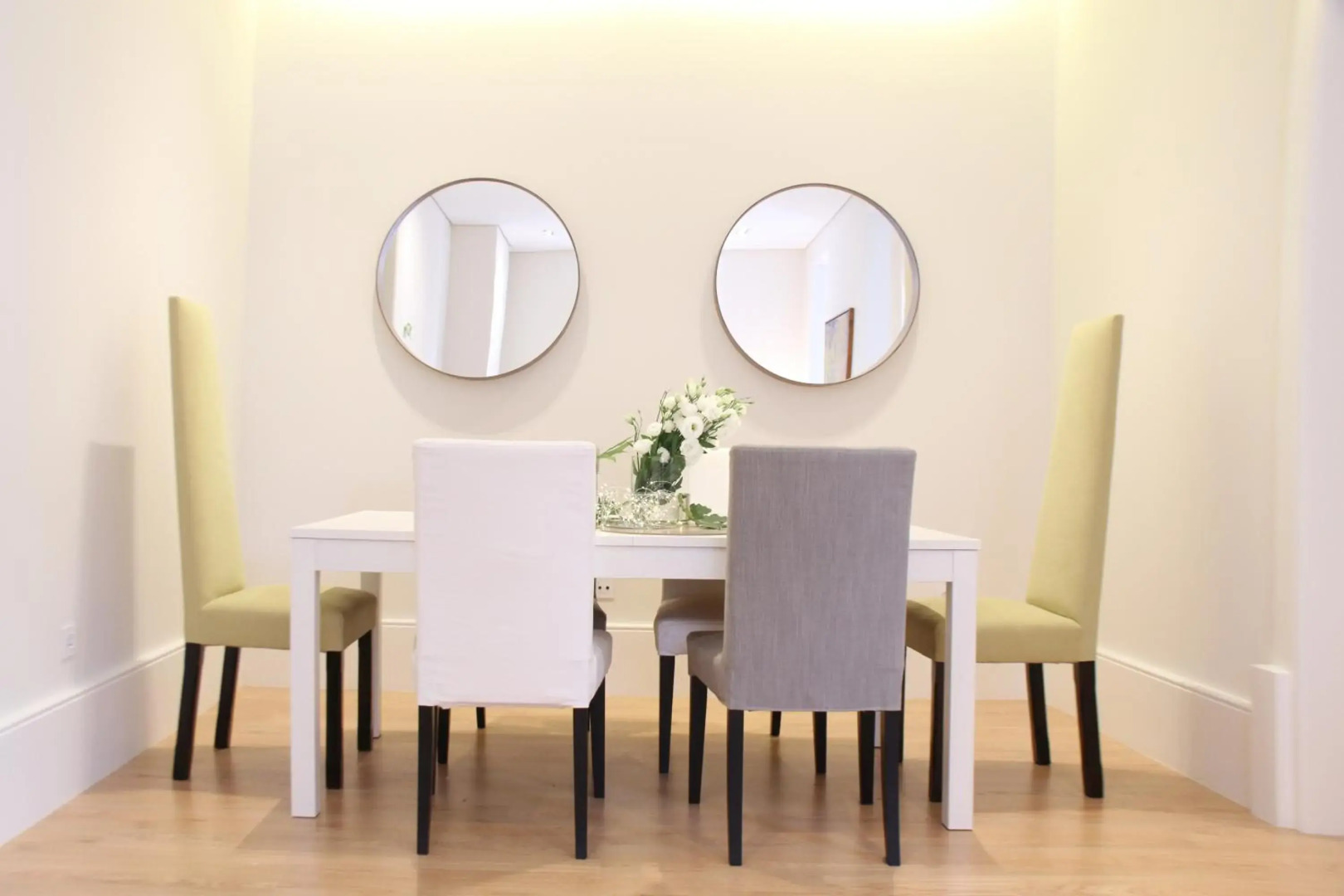 Blue Twenty Two - Espinho / Oporto Beach