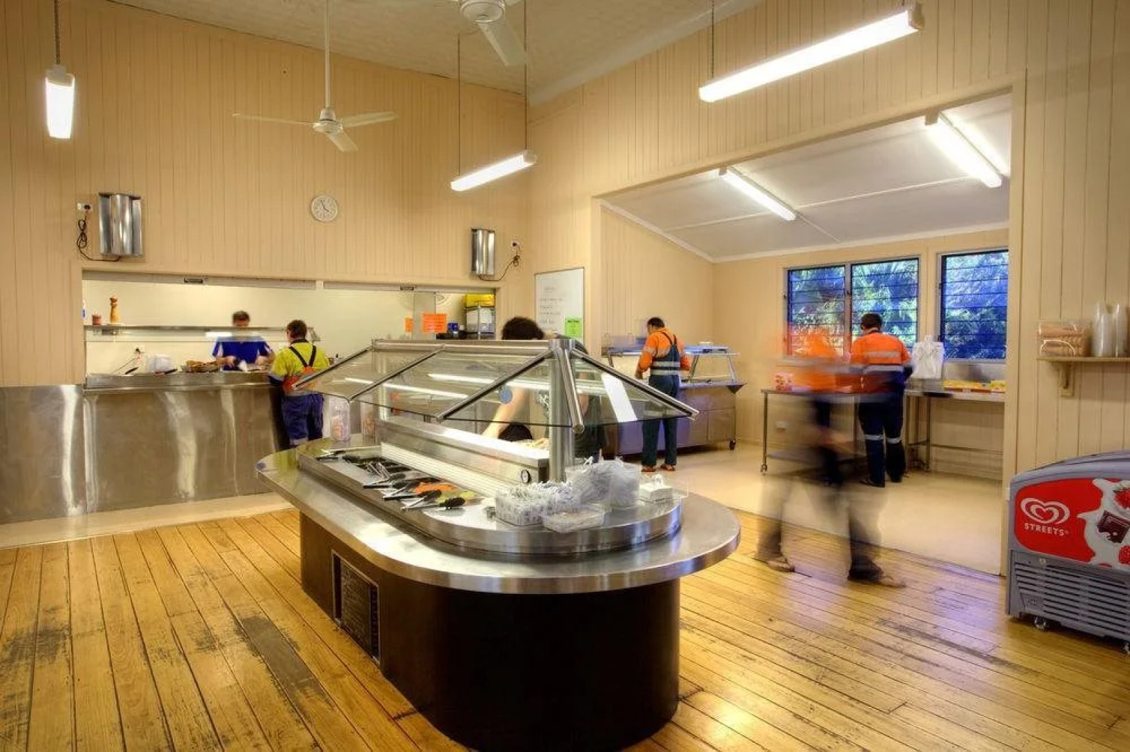 Discovery Holiday Parks - Emerald