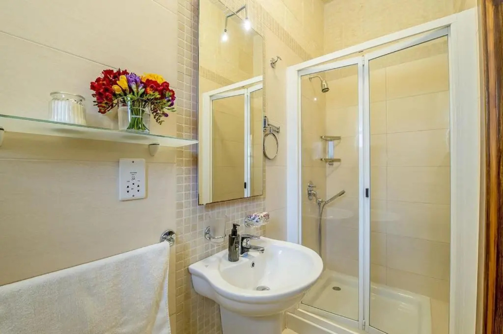 The Hamlet 2 Holiday Home