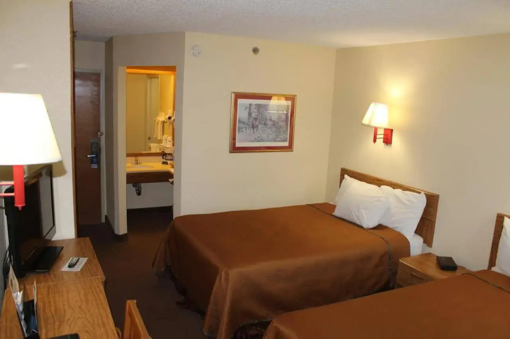 Travelodge by Wyndham Perry National Fairgrounds Area I-75