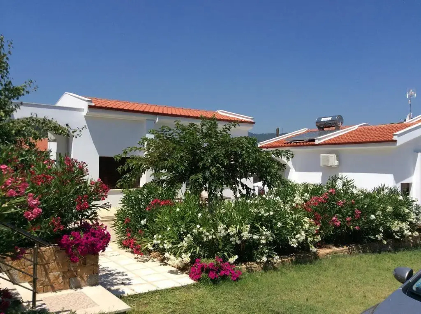 Ktima Amitsa Studios & Apartments