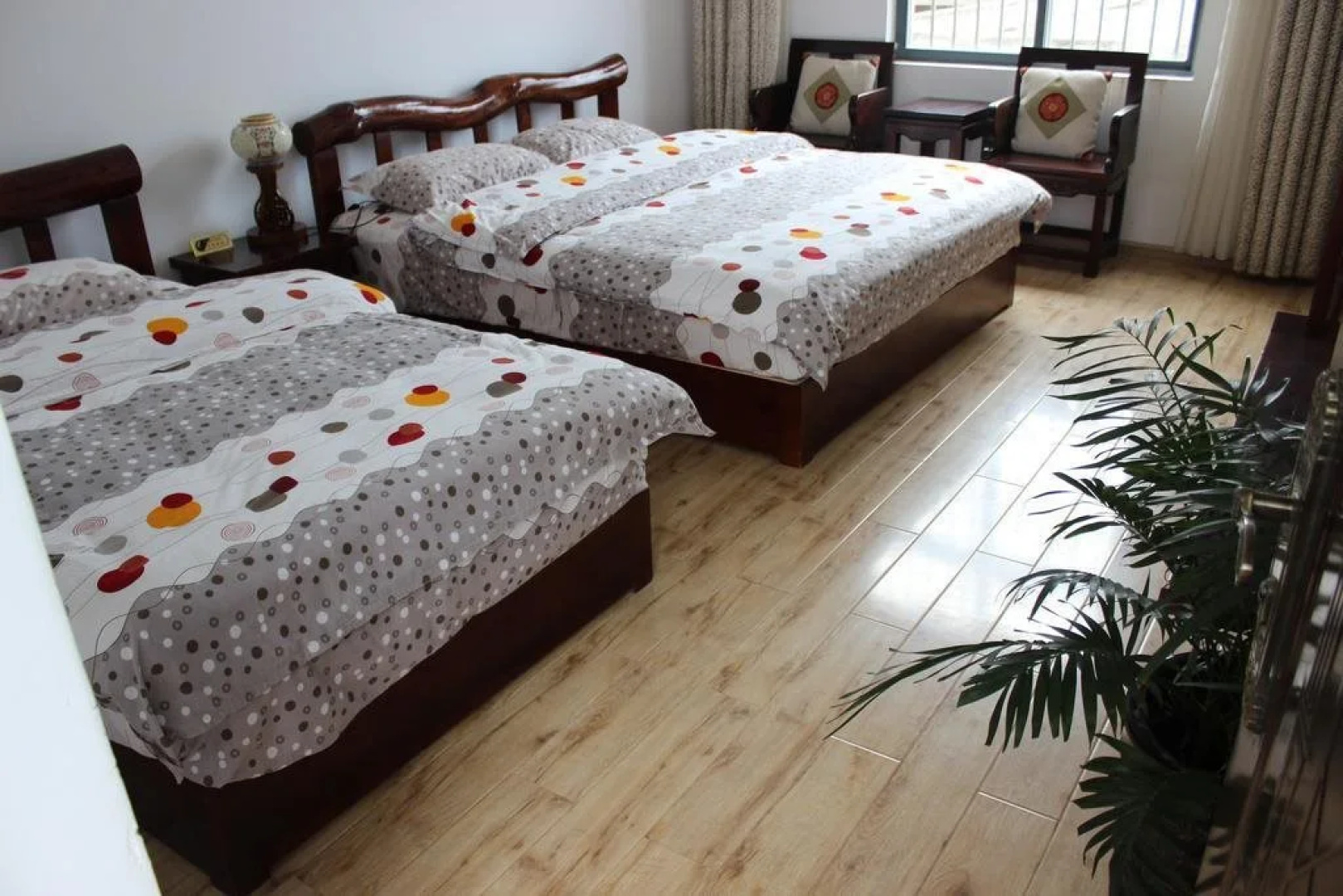 Erhai Lake Inn