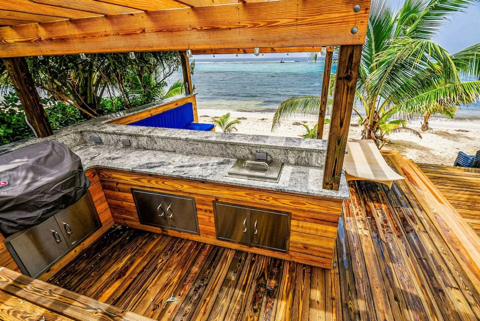 Caribbean Paradise by Cayman Villas