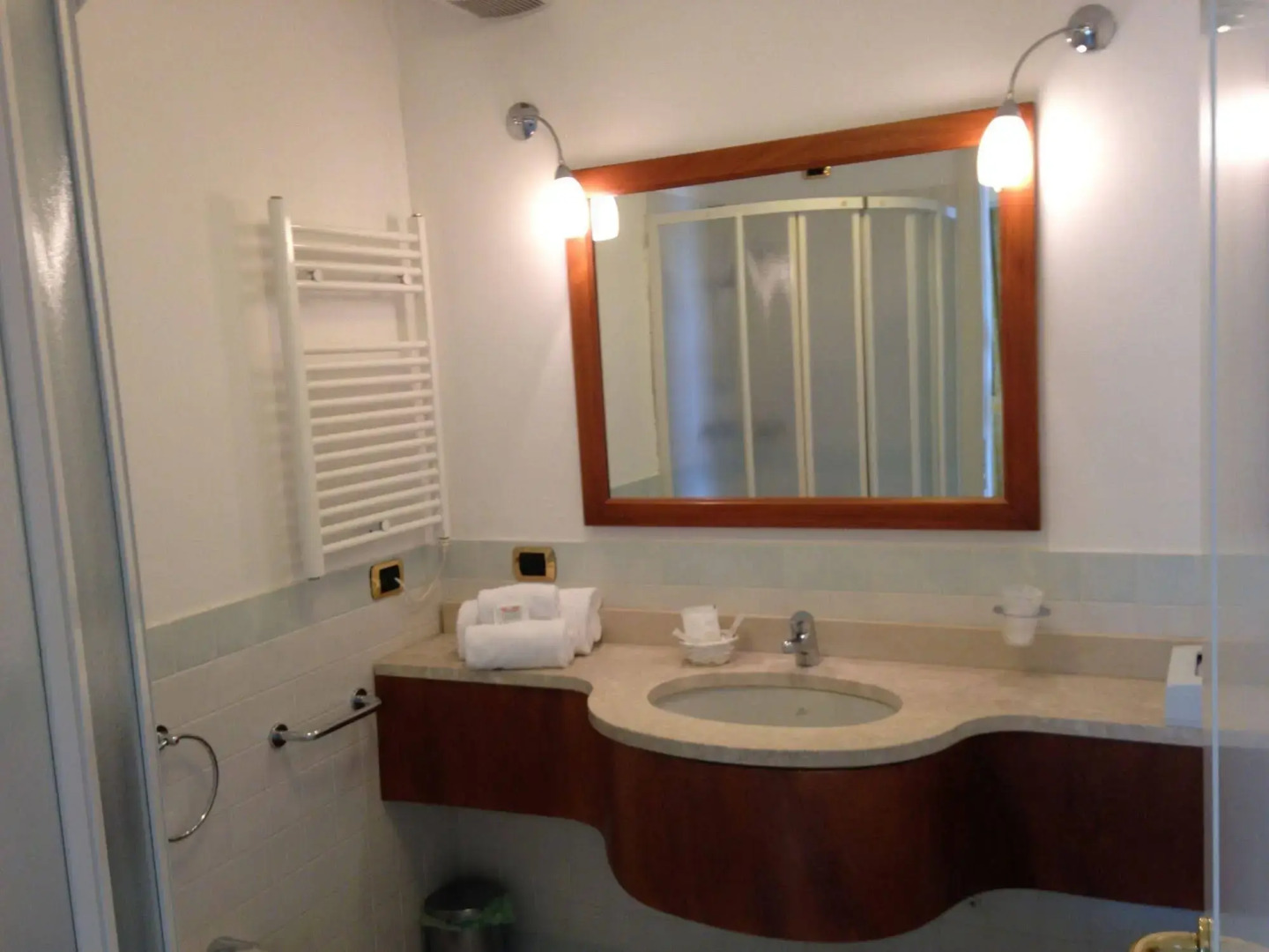 Le Terrazze Sul Lago Residence & Hotel